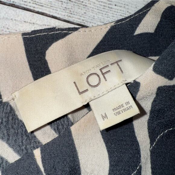 5/ $25 LOFT Black and Tan Geometric Dress with Elastic / Drawstring Waist Medium - Picture 5 of 8